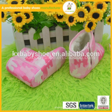 2015 de los zapatos de bebé caliente de los cargadores del bebé de Ningbo, bebé de los zapatos del invierno del Sweety de la muchacha, zapatos agradables para el bebé